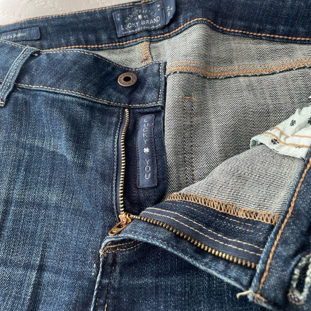 Lucky Brand

Mid Rise Skinny Jean